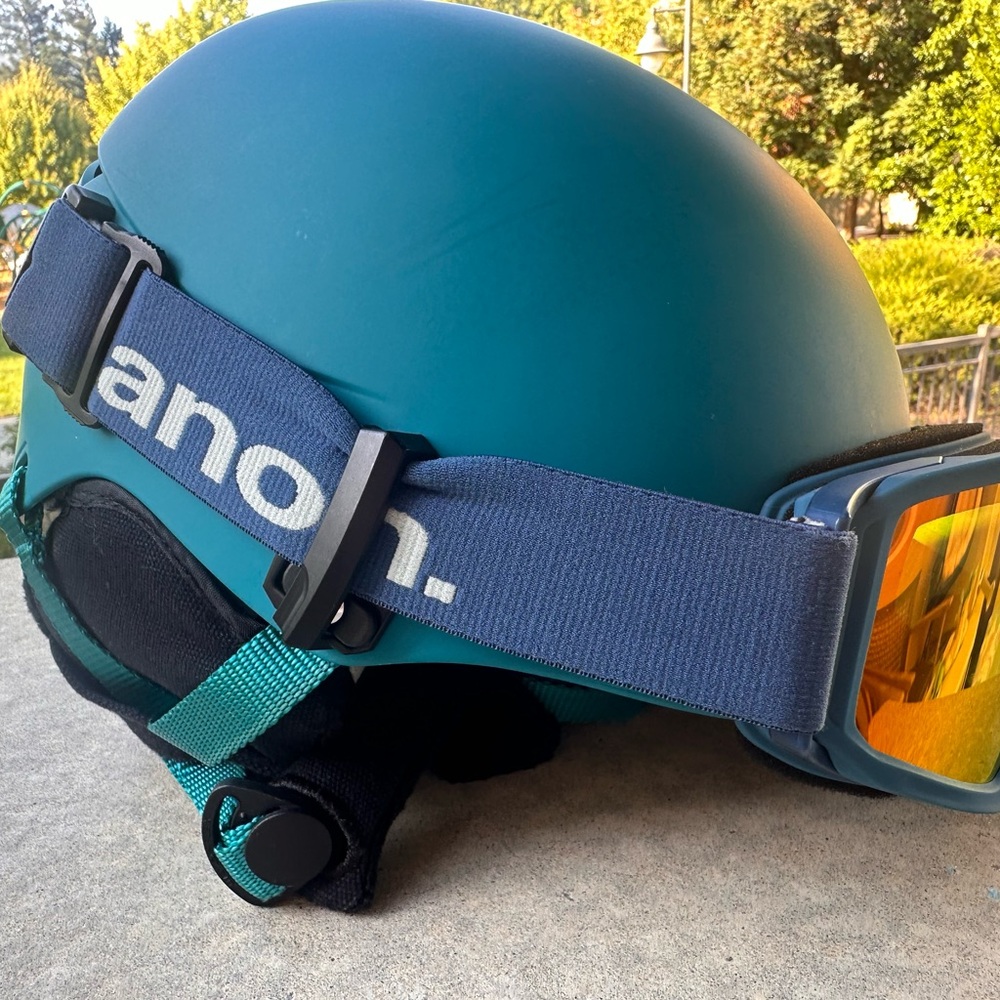 KIDS' ANON DEFINE SKI & SNOWBOARD HELMET